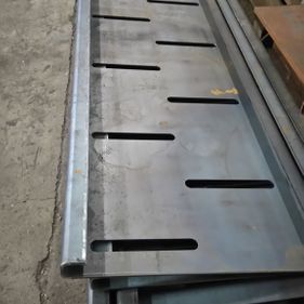 metallipalkki
